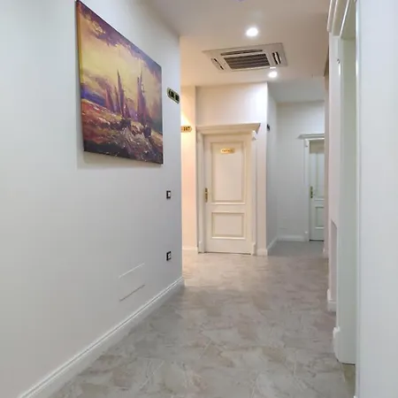 Treva Hotel 3*