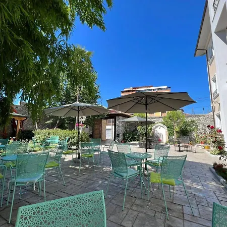 Hotel Treva 3*